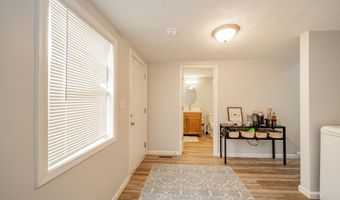 1217 W 6th St, Anderson, IN 46016