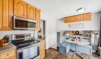 7370 Devinney Ct, Arvada, CO 80005