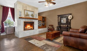2112 N County Road 810, Alvarado, TX 76009