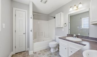 3675 Highland Dr, Ayden, NC 28513