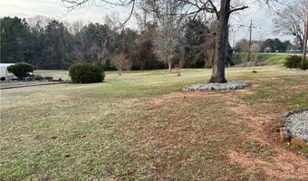521 N Calhoun Shores Pkwy, Calhoun Falls, SC 29628