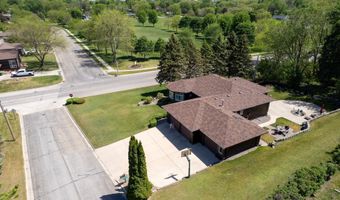 1401 Martin Rd, Albert Lea, MN 56007