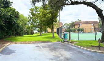 415 LAKEPOINTE Dr 207, Altamonte Springs, FL 32701
