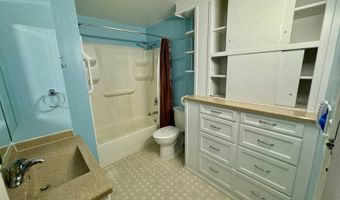 1007 5th St, Britton, SD 57430