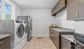 34 Grovepoint Way, Asheville, NC 28804