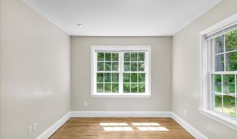 153 Cedar St, Belfast, ME 04915