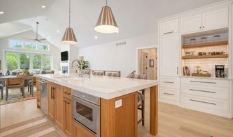 7314 Schoolhouse Dr SE, Ada, MI 49301