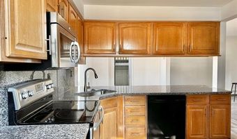 432 Edgewater Dr, Algonac, MI 48001