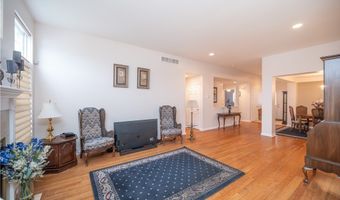 125 Fitch Blvd 201, Austintown, OH 44515