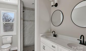 12 Escondido Dr, Asheville, NC 28806