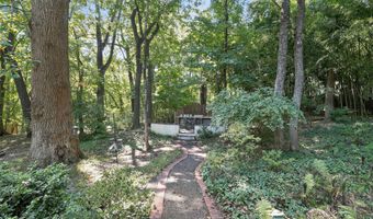 157 EDGEWOOD Dr, Ambler, PA 19002