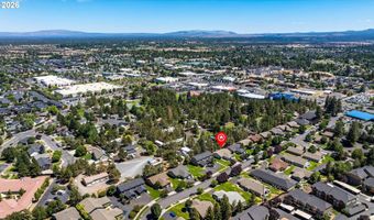 726 NE SAVANNAH Dr, Bend, OR 97701