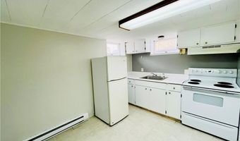 1574 Cranston St, Cranston, RI 02920