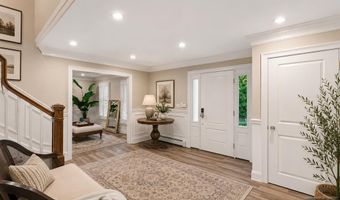 18 Monument Ln, Alpine, NJ 07620