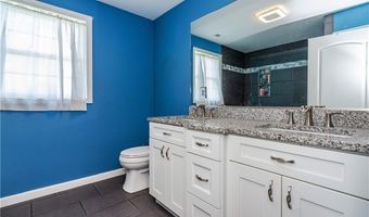 74 Brookhaven Dr, East Providence, RI 02914