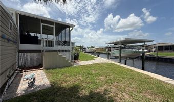108 W SAINT ANNES Cir, Apollo Beach, FL 33572