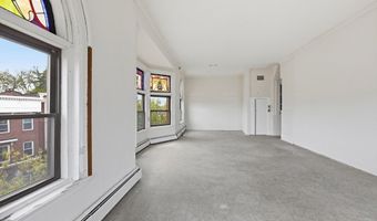 45 Main St 10, Amesbury, MA 01913