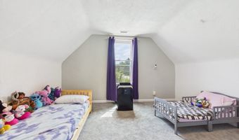1124 E 10th St, Anderson, IN 46012