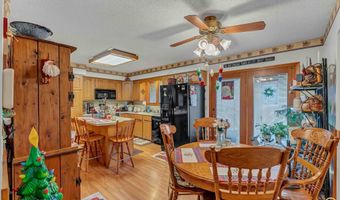 6930 SW Hoch Rd, Auburn, KS 66402