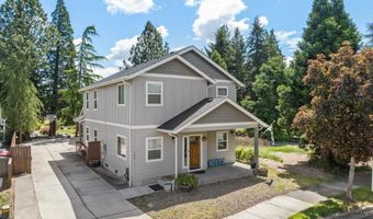 500 Valley Oak Blvd, Central Point, OR 97502