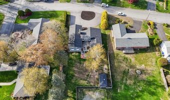 37 Pinewood Dr, North Providence, RI 02904