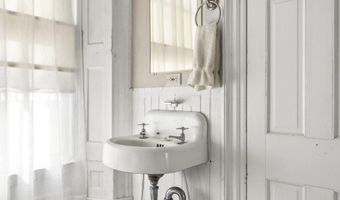 103 South St, Bath, ME 04530