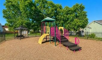 17 Maple Grove Dr, Adairsville, GA 30103