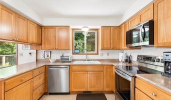 3303 Oregon Pl, Bellingham, WA 98226