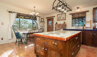 13520 W Universal Ranch Rd, Arivaca, AZ 85601
