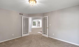 2418 Meadowridge Ct, Ann Arbor, MI 48105