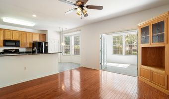 15 FIVE BRIDGES Ct, Barnegat, NJ 08005