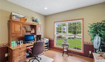 1250 Orchard Glen Dr, Amherst, OH 44001