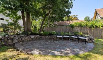 23 Eastwood Circuit, Boston, MA 02132