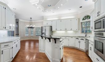 940 Waters Reach Ct, Alpharetta, GA 30022