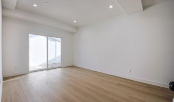 2404 S Cochran Ave, Los Angeles, CA 90016