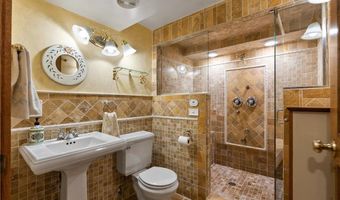 12581 Dover Dr, Apple Valley, MN 55124
