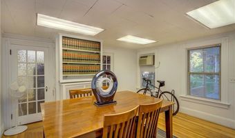 3214 Post Rd, Warwick, RI 02886