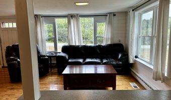 2 Piper Ln, Abbot, ME 04406