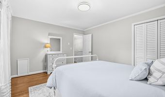 9403 FERRY LANDING Ct, Alexandria, VA 22309