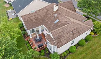 28 Jumping Brook Ln, Barnegat, NJ 08005