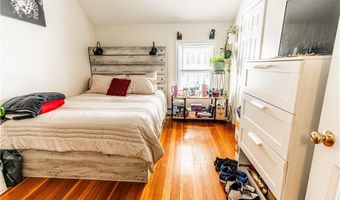 131 Roma St, East Providence, RI 02914