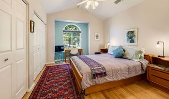 2148 Birchwood Ln, Ashland, OR 97520