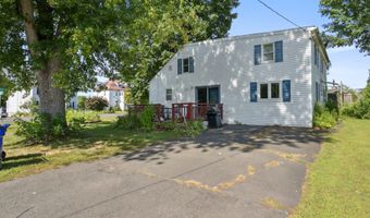 40 Park Ave, Danbury, CT 06810