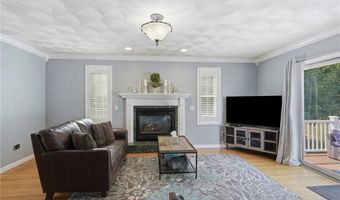 23 BERNON Dr, Lincoln, RI 02865