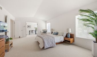 5801 Middle Crest Dr, Agoura Hills, CA 91301