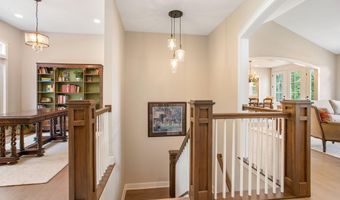 1663 Fairview Dr, Allegan, MI 49010