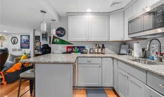 101 Austin Meadows Ln, North Kingstown, RI 02852