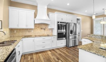 3023 Marina Dr, Athens, AL 35611