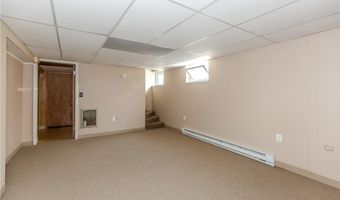 71 Clarence St, Cranston, RI 02910