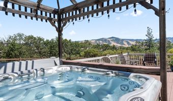 197 Timberlake Dr, Ashland, OR 97520